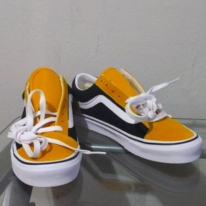 Vintage Suede Vans